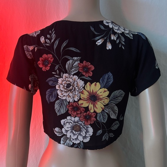 IVY+MAIN Floral Bra Top - Picture 4 of 4